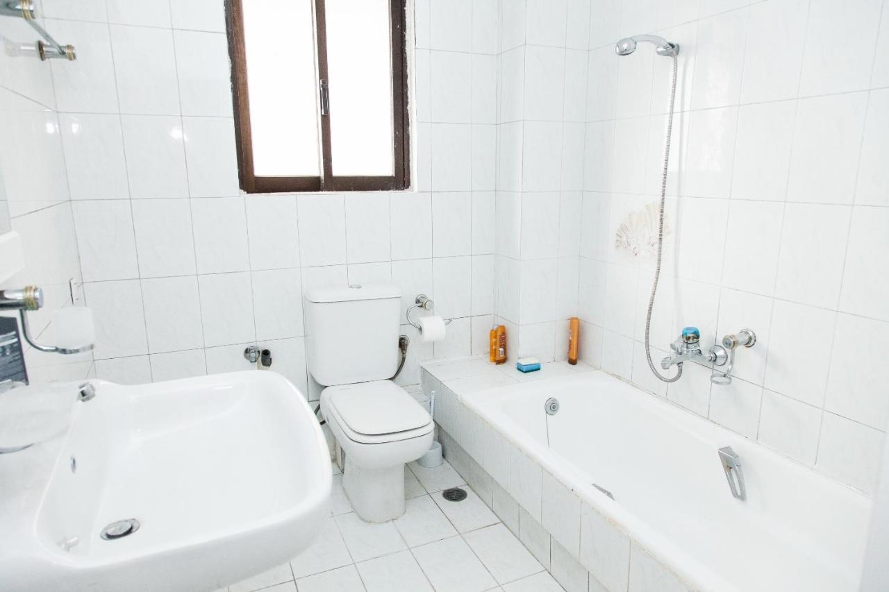 Sunny Apartment Near Metro Station Atenas Exterior foto